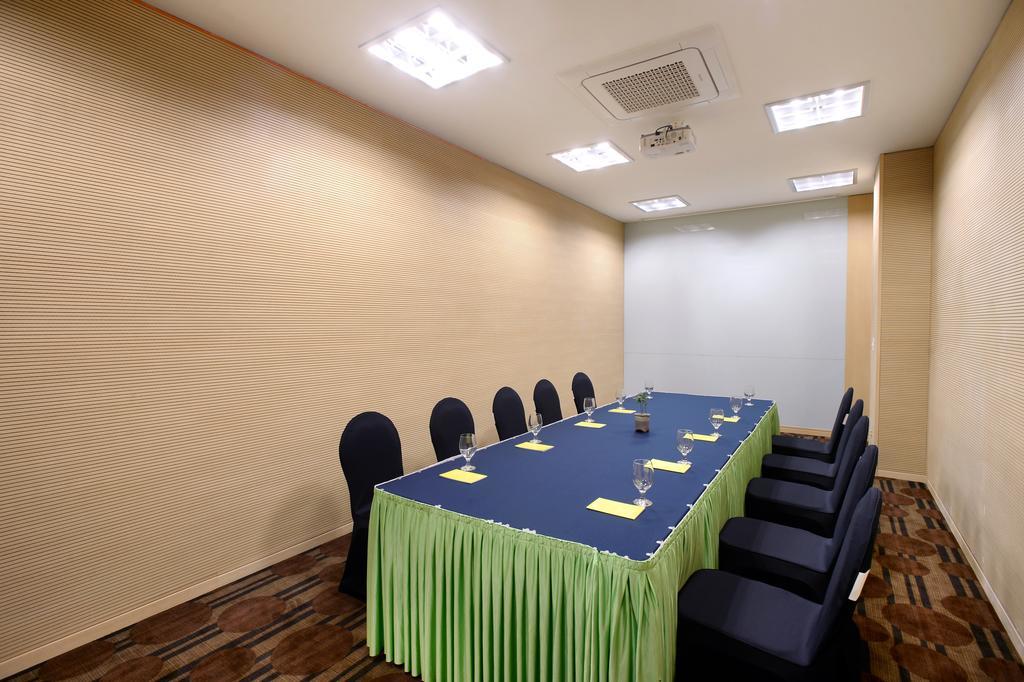Jeju Aerospace Hotel Seogwipo Exterior photo