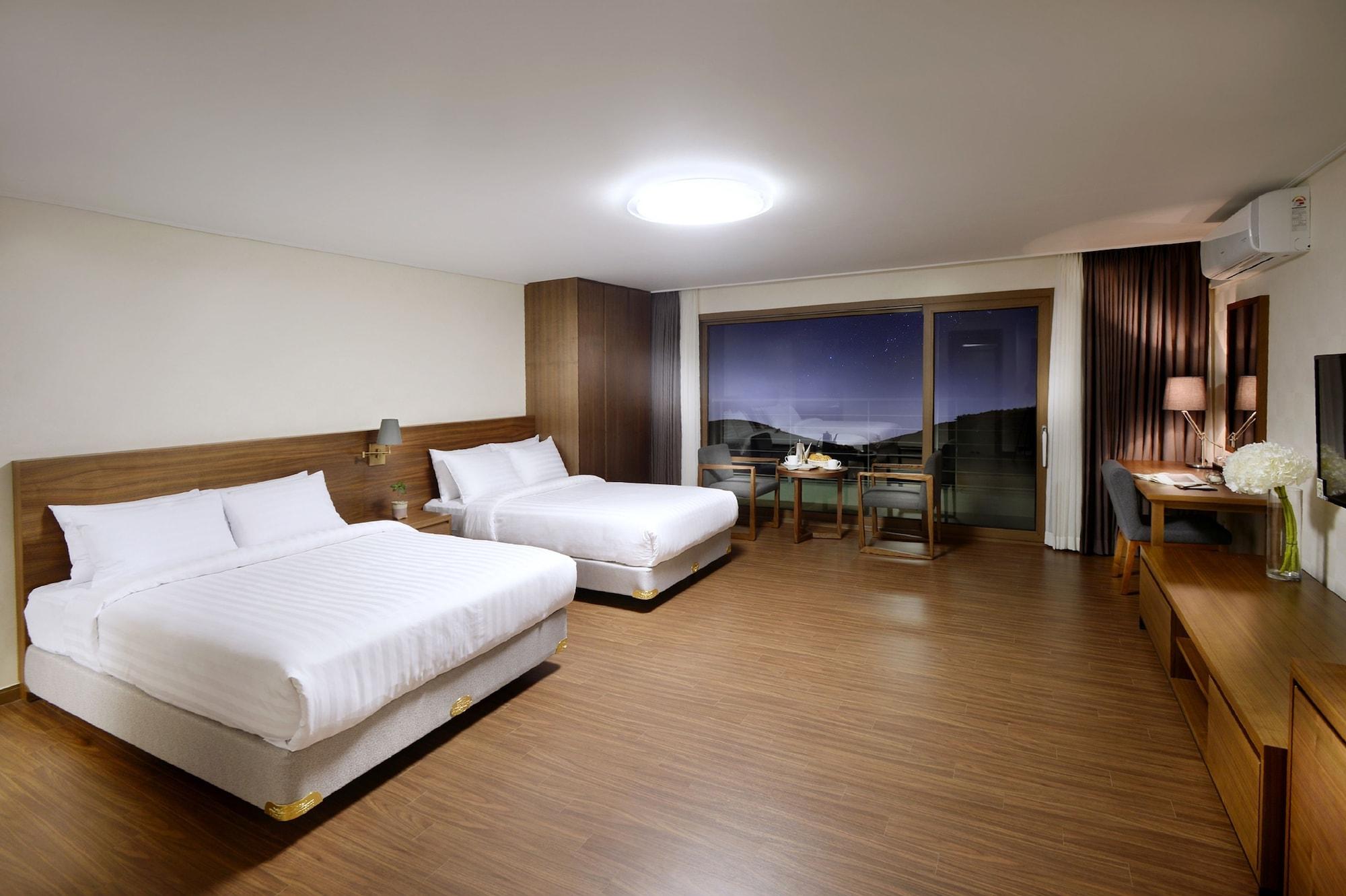 Jeju Aerospace Hotel Seogwipo Exterior photo