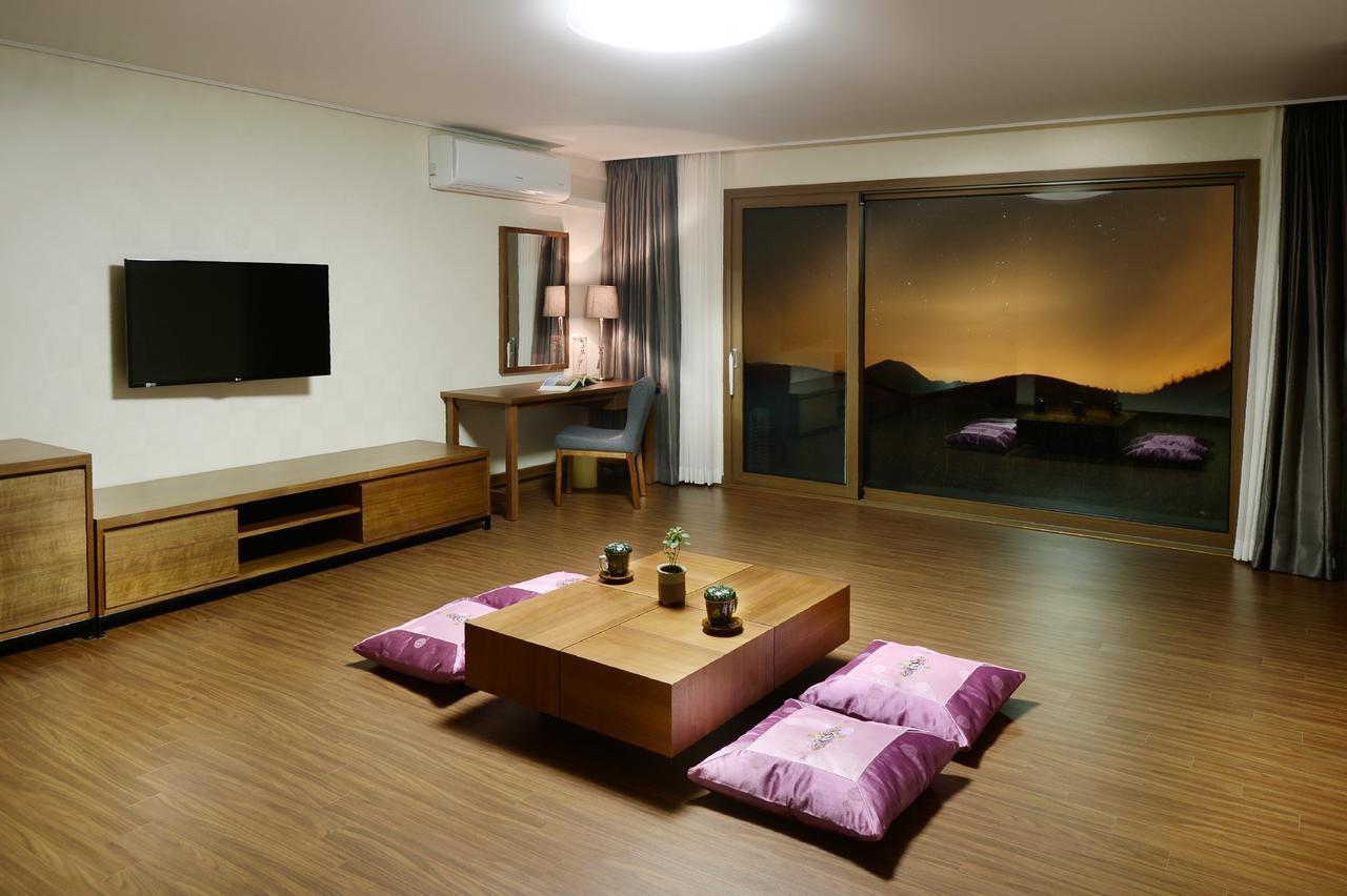 Jeju Aerospace Hotel Seogwipo Exterior photo